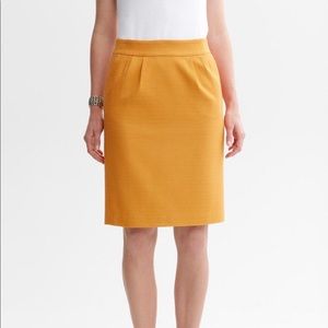 Banana Republic Mustard Yellow Pencil Skirt - Sz 6